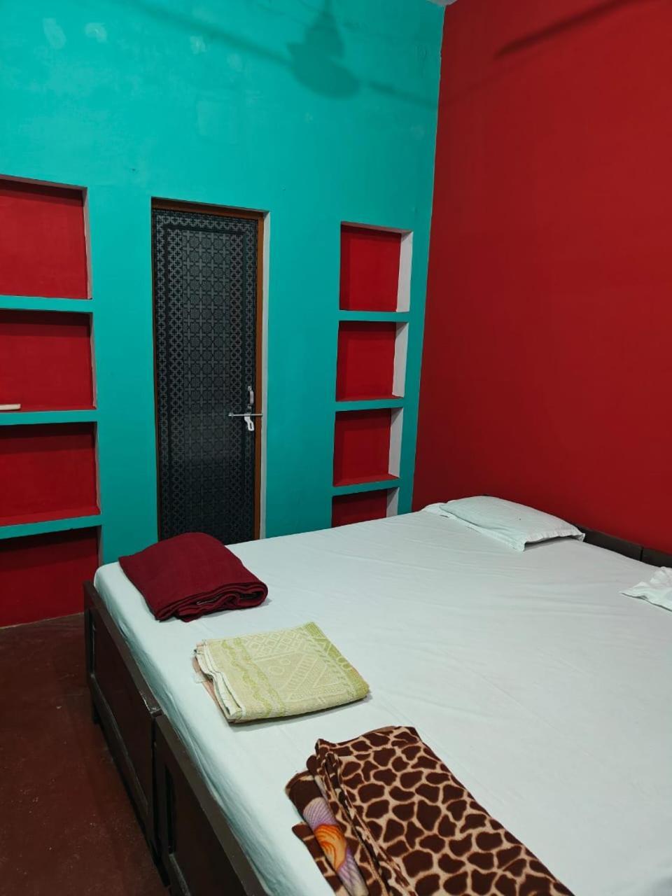 Vishnu Rest House فاراناسي المظهر الخارجي الصورة